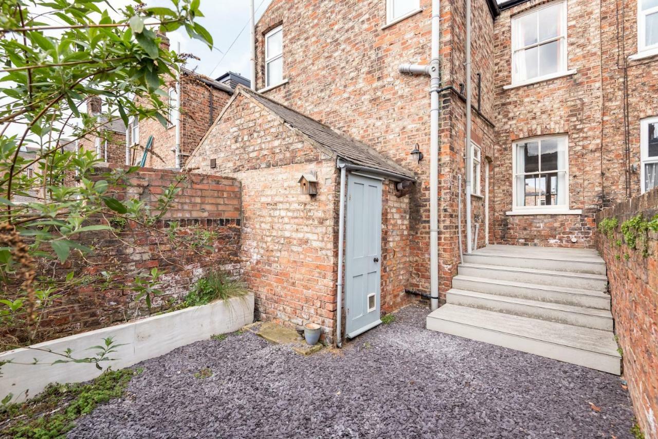 Apartamento Charming Base For 5 Near Bishy Rd Pass The Keys York Exterior foto
